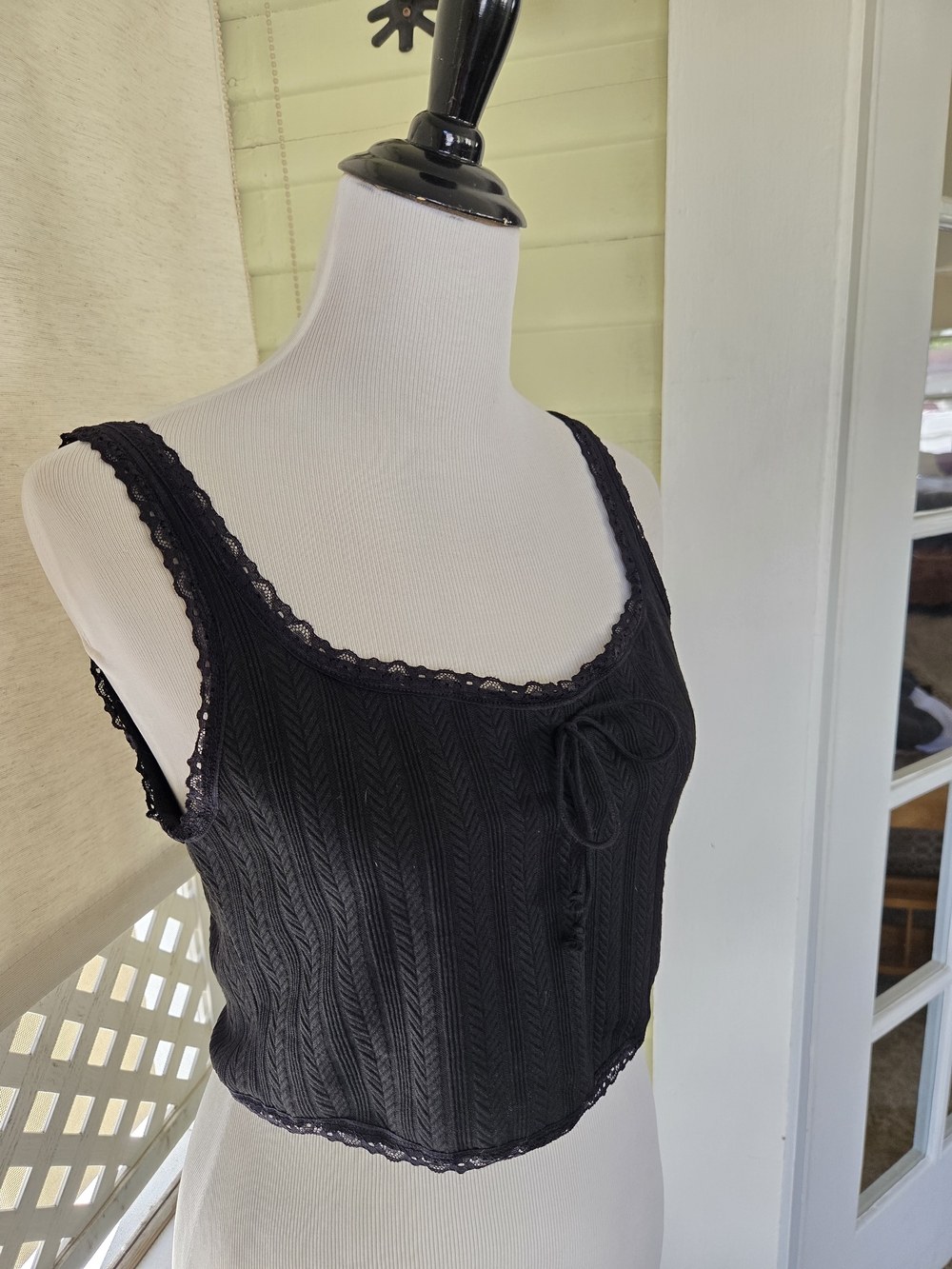 Black Lace-Trim Knit Crop Tank